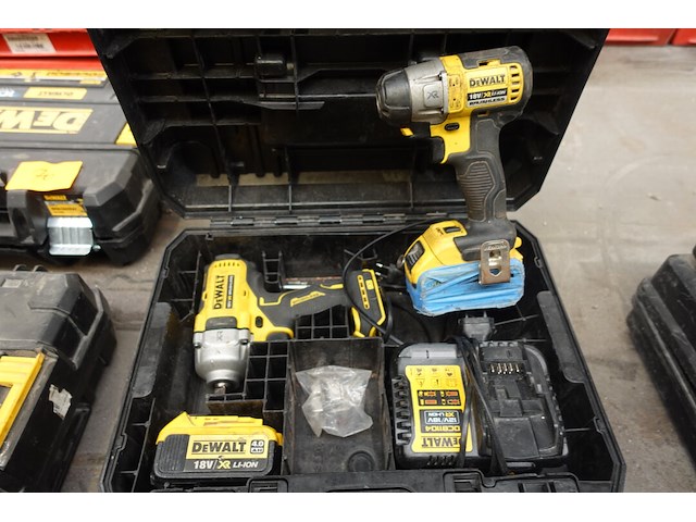 Accu set dewalt - afbeelding 6 van  8