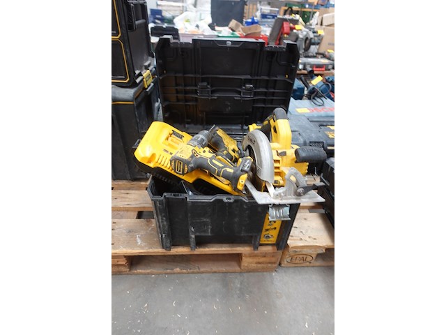 Accu set dewalt - afbeelding 1 van  10