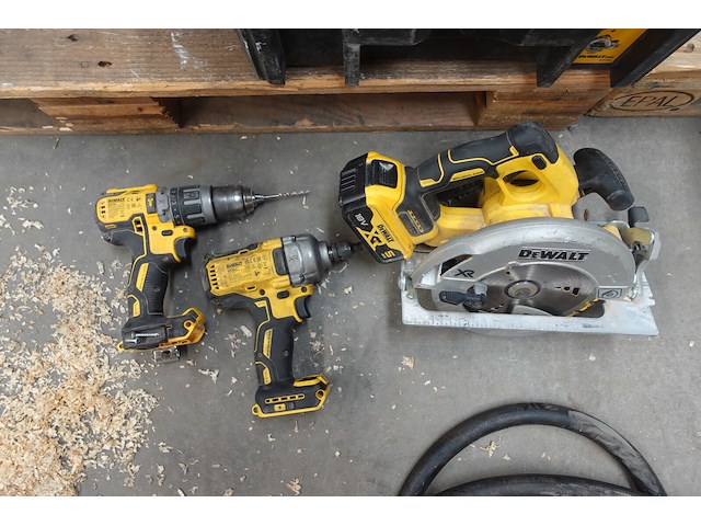 Accu set dewalt - afbeelding 3 van  10
