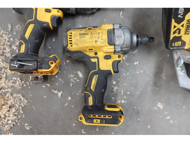 Accu set dewalt - afbeelding 6 van  10