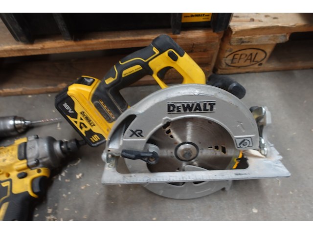 Accu set dewalt - afbeelding 8 van  10