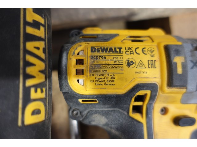 Accu set dewalt - afbeelding 7 van  8