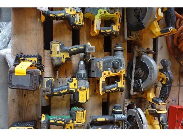 Accu set dewalt - afbeelding 1 van  8