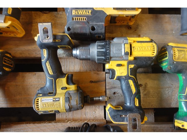 Accu set dewalt - afbeelding 2 van  8