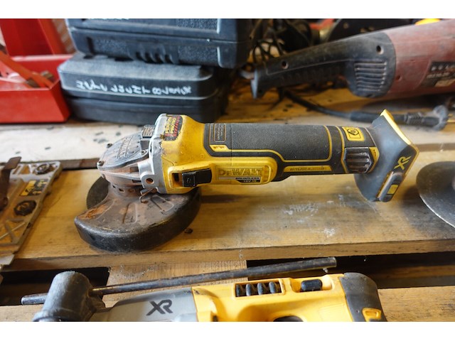Accu set dewalt - afbeelding 7 van  8