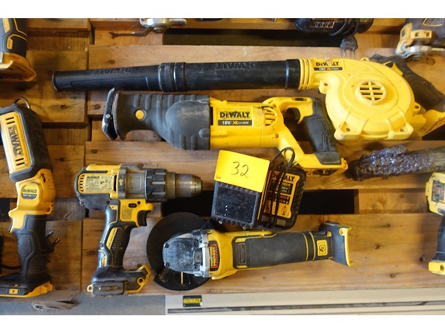 Accu set dewalt - afbeelding 1 van  9