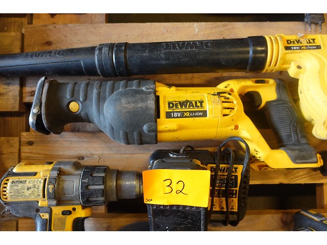 Accu set dewalt - afbeelding 6 van  9