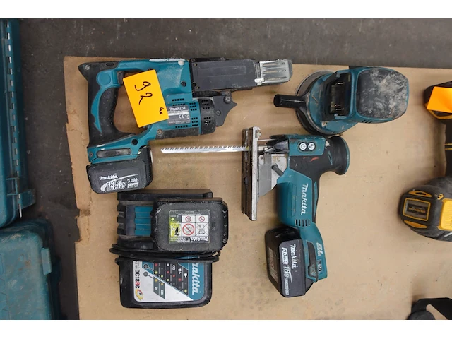 Accu set makita - afbeelding 1 van  8