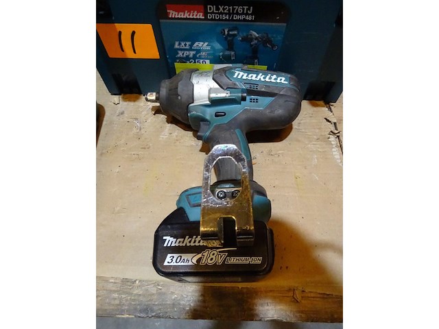 Accu slagmoersleutel makita + doppenset - afbeelding 2 van  5