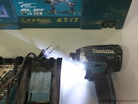 Accu slagschroevendraaier - makita - dtd154 oplader - makita - dc18rc - afbeelding 3 van  3