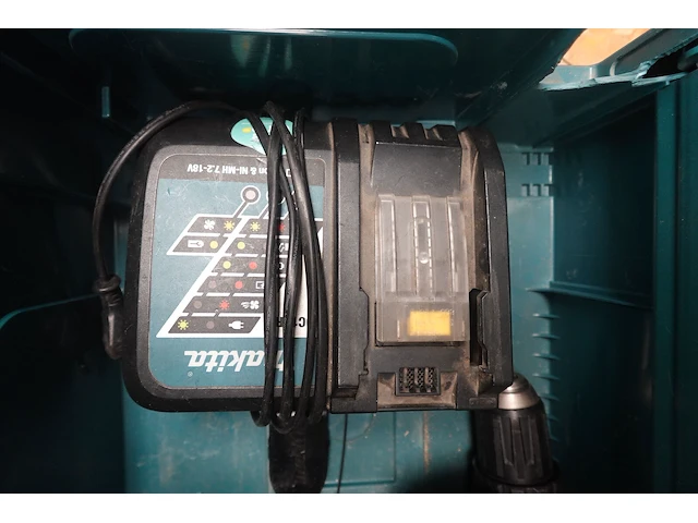 Accu slagschroevendraaier + boormachine makita - afbeelding 6 van  6