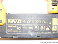 Accu tacker dew dcn680, vv oplader en 2 batterijen - afbeelding 4 van  4