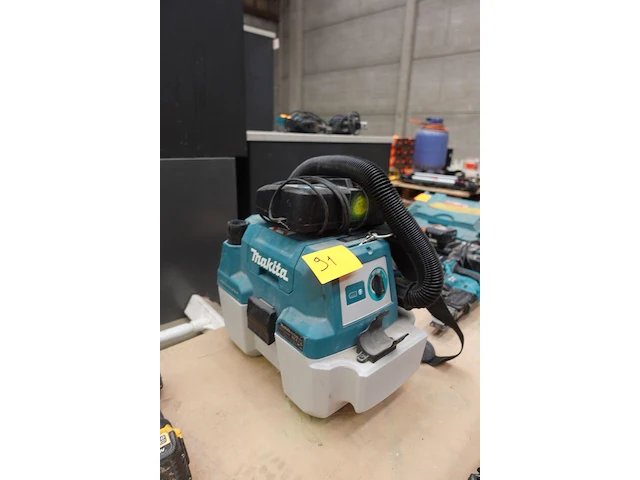 Accu vacuum makita - afbeelding 3 van  4