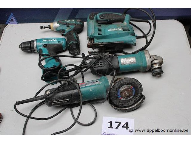 Accuboormachine - makita slagschroevendraaier - makita decoupeerzaag - makita haakse slijper - makita haakse slijper - makita - afbeelding 1 van  3