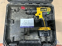 Accuboormachine dewalt dc732, inclusief accu en koffer.