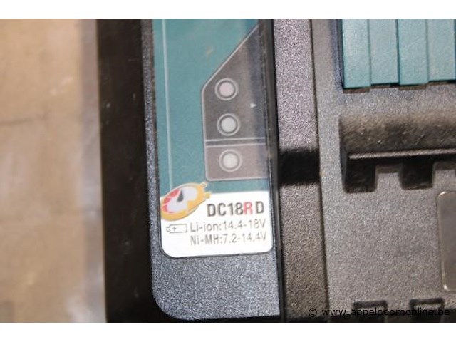 Acculader - makita - afbeelding 2 van  2