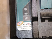 Acculader - makita - afbeelding 2 van  2