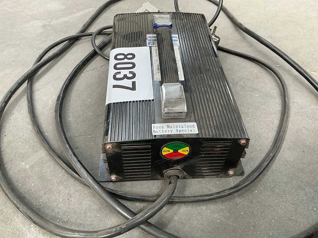 Acculader 12v - afbeelding 4 van  4