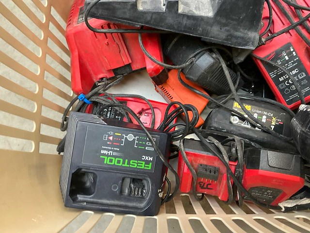 Acculader (13x) - afbeelding 4 van  5