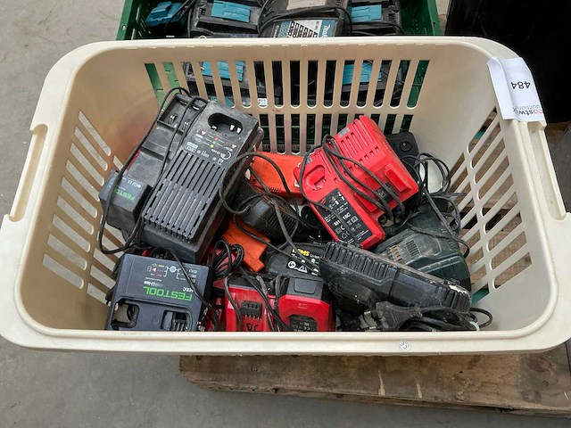 Acculader (13x) - afbeelding 1 van  5