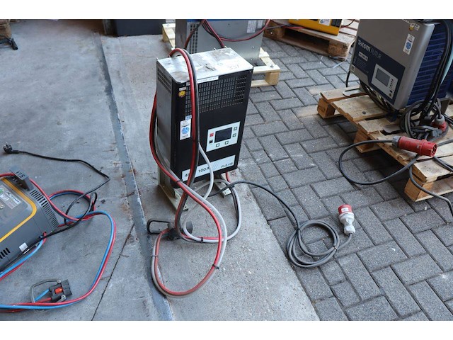 Acculader axima flexis 48d100 2009 - afbeelding 1 van  1