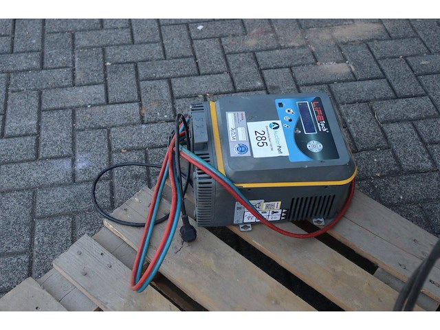 Acculader enersys lifetech modular 24v - afbeelding 1 van  1