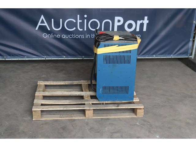 Acculader lindig intronic s 24v op pallet - afbeelding 1 van  1