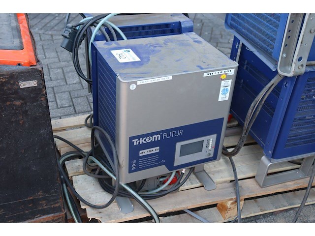 Acculader tricom futur 48v - afbeelding 1 van  1