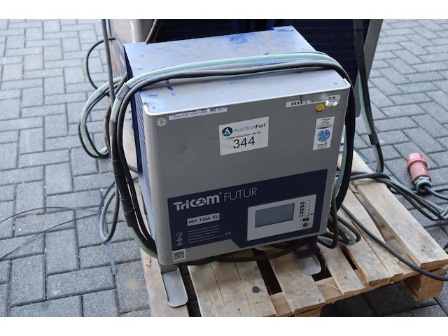Acculader tricom futur 48v - afbeelding 1 van  1