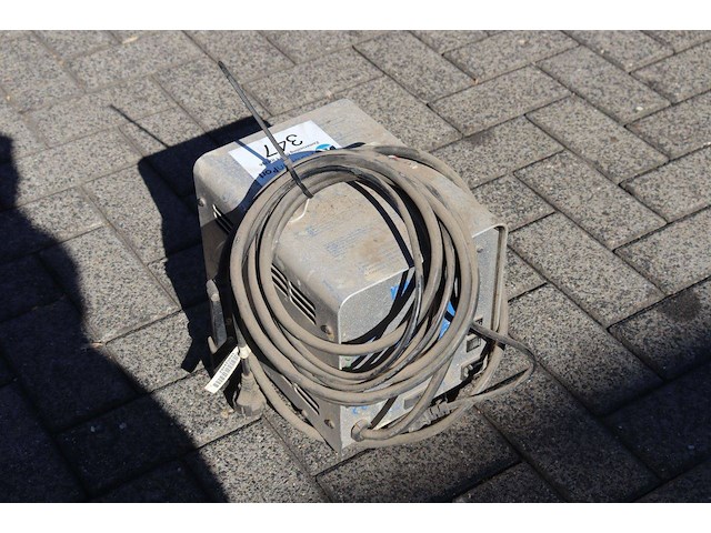 Acculader yamaha 48v - afbeelding 1 van  1