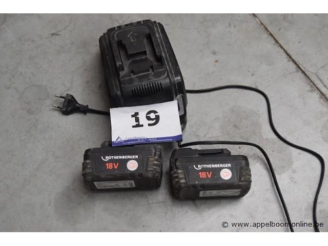 Accu's en lader, rothenberger, gep 15-w32, 18v, 3ah, werking niet gekend - afbeelding 1 van  2