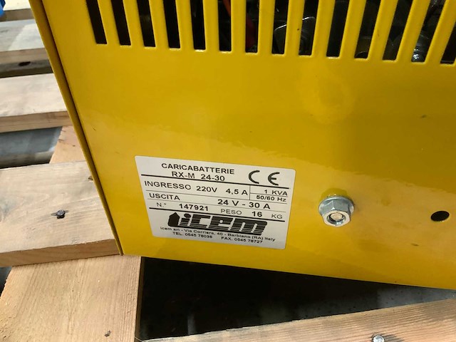 Accu's en laders - afbeelding 1 van  2