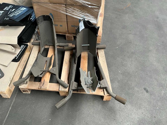 Acebikes wielklemmen (2x) - afbeelding 2 van  3