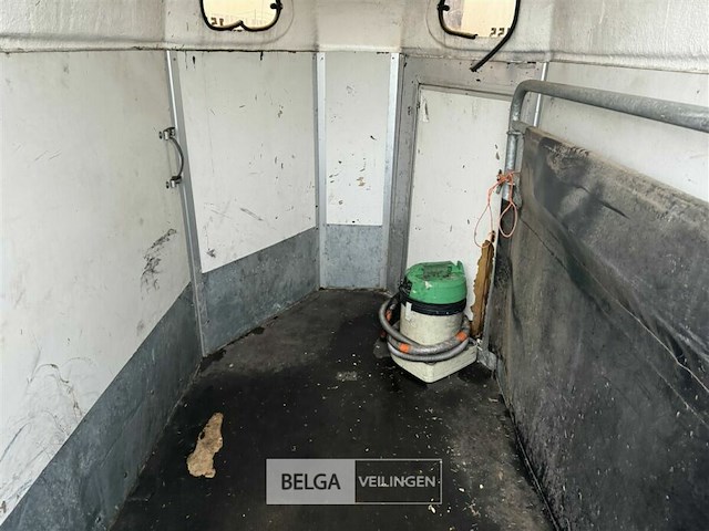 Aceko paarden aanhangwagen - afbeelding 21 van  31