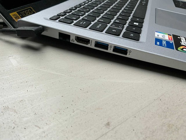 Acer aspire3 laptop - afbeelding 8 van  9