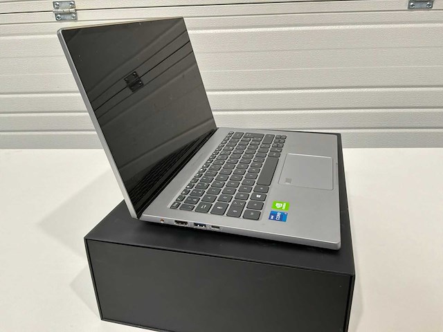 Acer n19h5 porsche design laptop - afbeelding 6 van  11