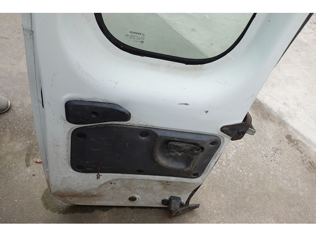 Achterdeur dacia dokker - afbeelding 4 van  5