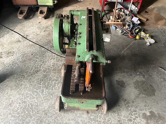 Aciera mechanische metaalzaag - power hacksaw - werkend - afbeelding 5 van  11