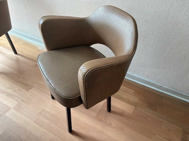 Acior set met een bureau bestaande uit 5 kasten, 5 stoelen, 1 vloerlamp en 1 bureau - afbeelding 7 van  21