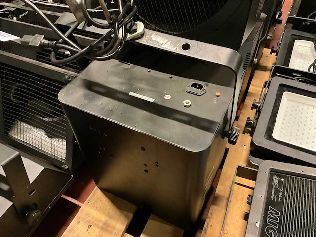 Acme uv-400 blacklight (4x) - afbeelding 3 van  4