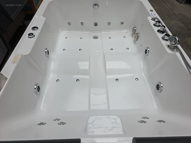 Acryl rechthoekig hydromassagebad eago - afbeelding 11 van  15