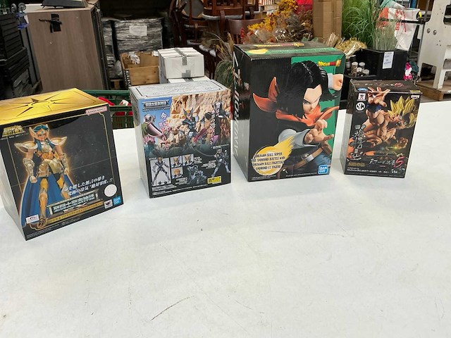 Actiefiguur (4x) - afbeelding 1 van  9