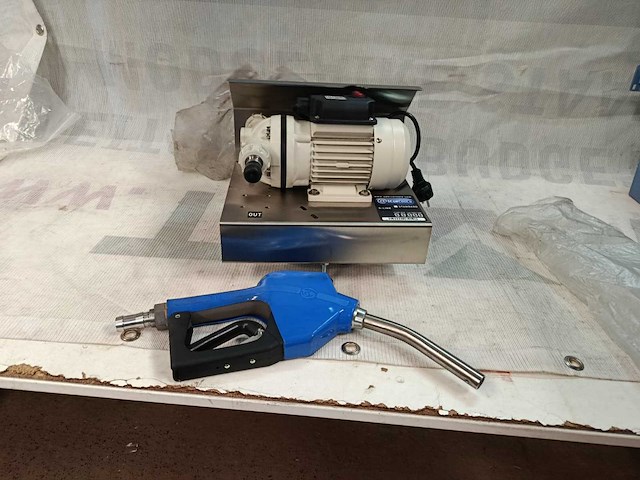 Ad blue pomp s-line + automatisch pistool - afbeelding 1 van  4