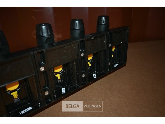 Adalit helmlampen met laadstation - afbeelding 6 van  7
