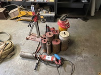 Adamas 1600 diamantkernboormachine met standaard - afbeelding 1 van  5