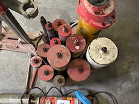 Adamas 1600 diamantkernboormachine met standaard - afbeelding 1 van  1