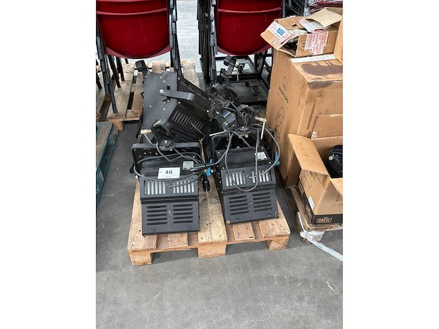 Adb - acp 1001 - floodlight assymetric 1kw (7x) - afbeelding 6 van  6