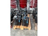 Adb - f201 - 2kw fresnel (6x) - afbeelding 5 van  5