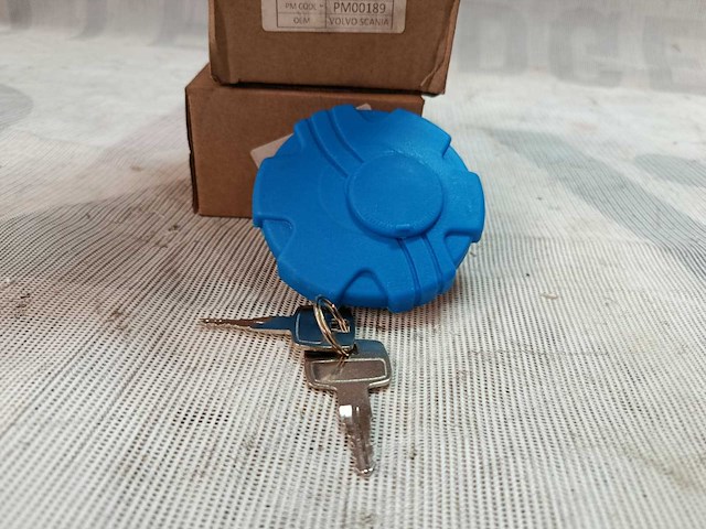 Adblue dop met sleutel voor volvo/scania (5x) - afbeelding 1 van  3