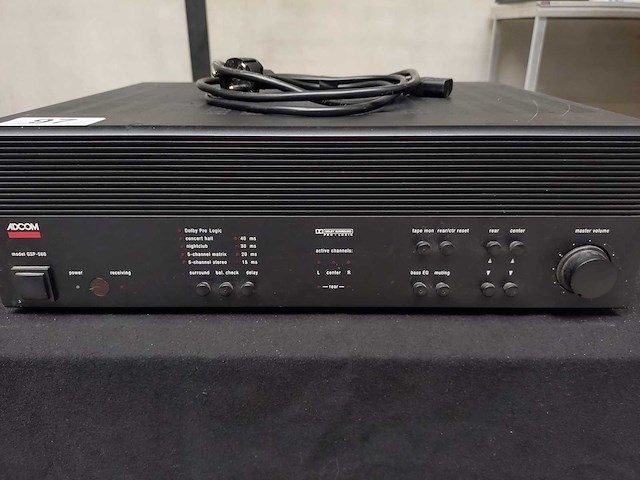 Adcom - gsp-560 - receivers & amplifiers - afbeelding 2 van  3
